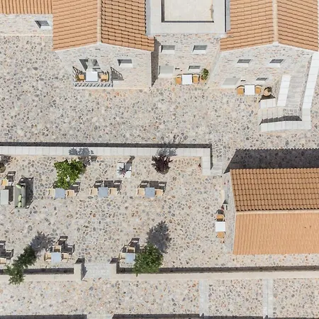 Hotel Salvia Areopolis 3*