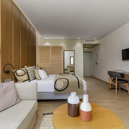 Hotel Salvia Areopolis 3*